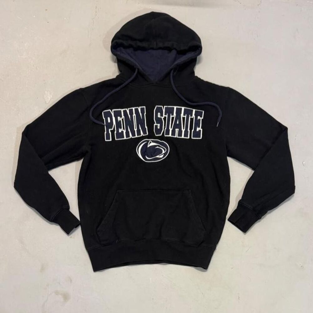 Colosseum Men's Black and Navy Hoodie